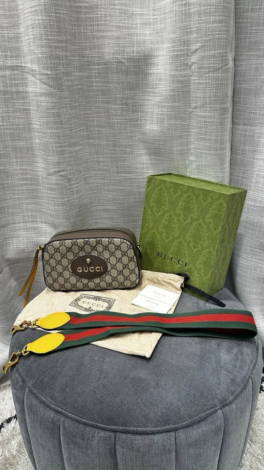 Gucci GG Neo Vintage Supreme Bag Incl. Box and Dust Bag